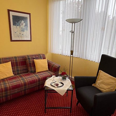 Thermen Hotel Pension Villa Holstein Bad Salzuflen Kültér fotó